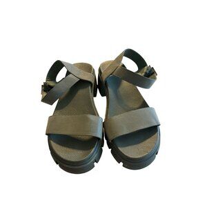 Torrid Chunky Green Platform Sandals With Adjustable Straps & Buckle Closure 10W